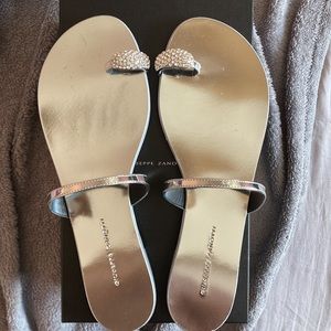 Giueseppe Zanotti IT(41) 😍